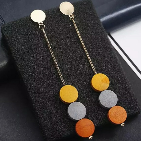 🦋New! Colorful Modern Drop Earrings - Picture 3 of 4
